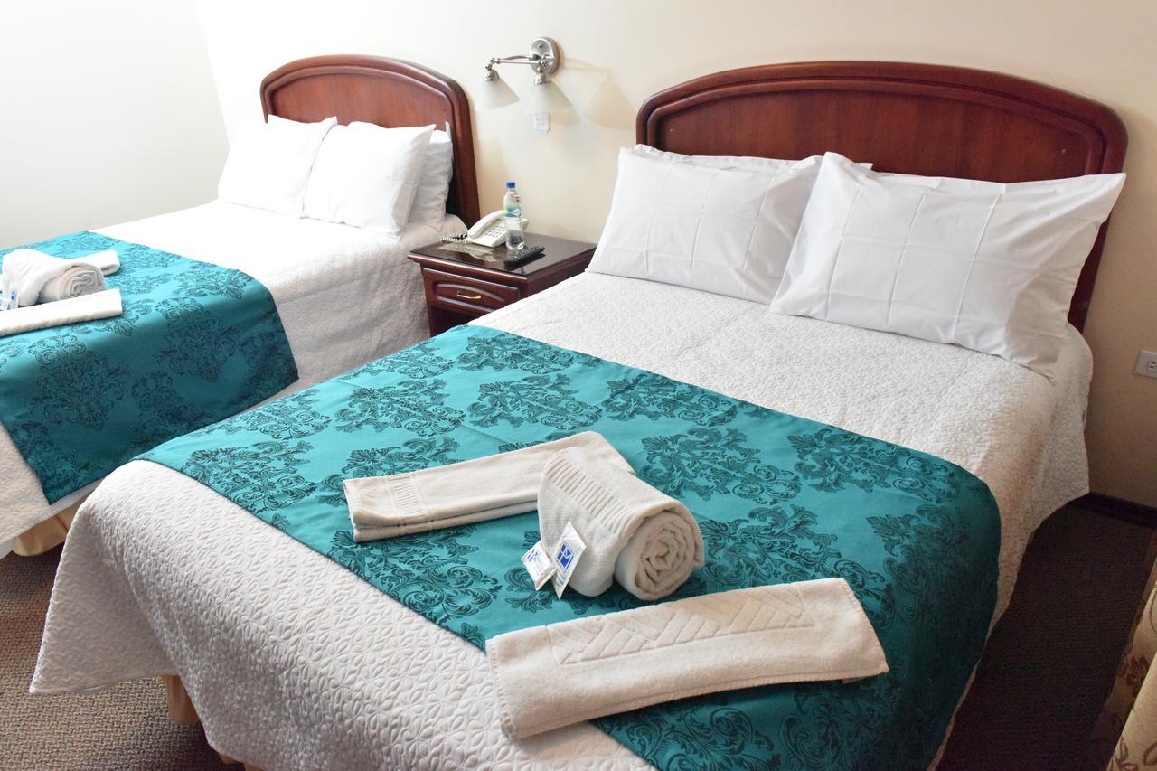 Hotel Makroz Latacunga Kültér fotó