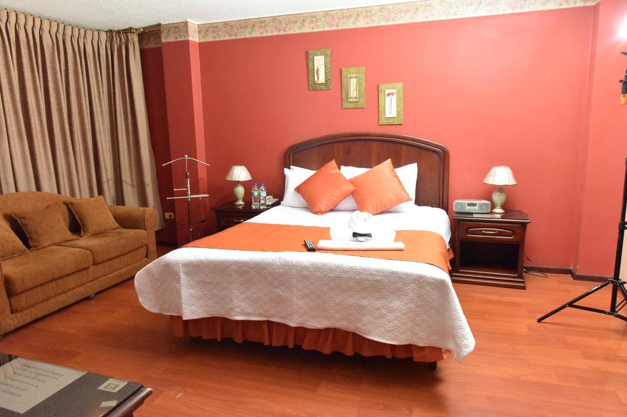 Hotel Makroz Latacunga Kültér fotó