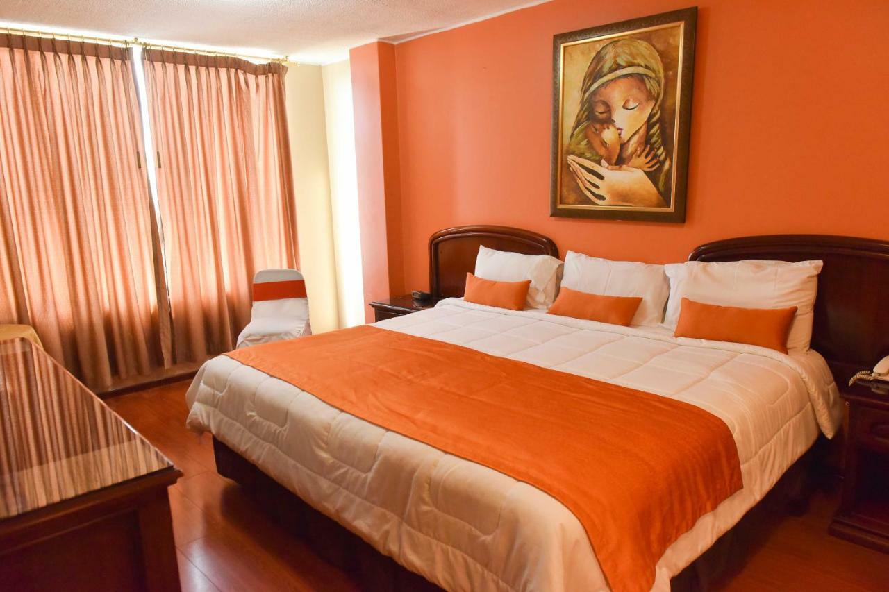 Hotel Makroz Latacunga Kültér fotó