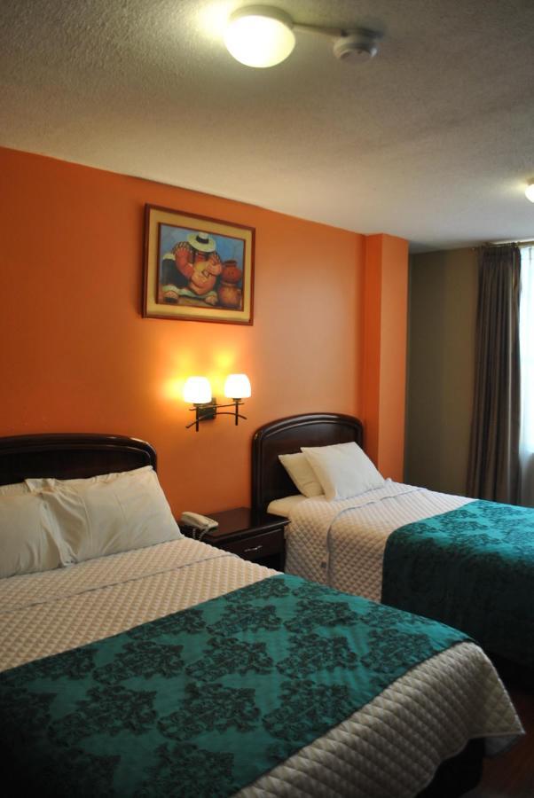 Hotel Makroz Latacunga Kültér fotó