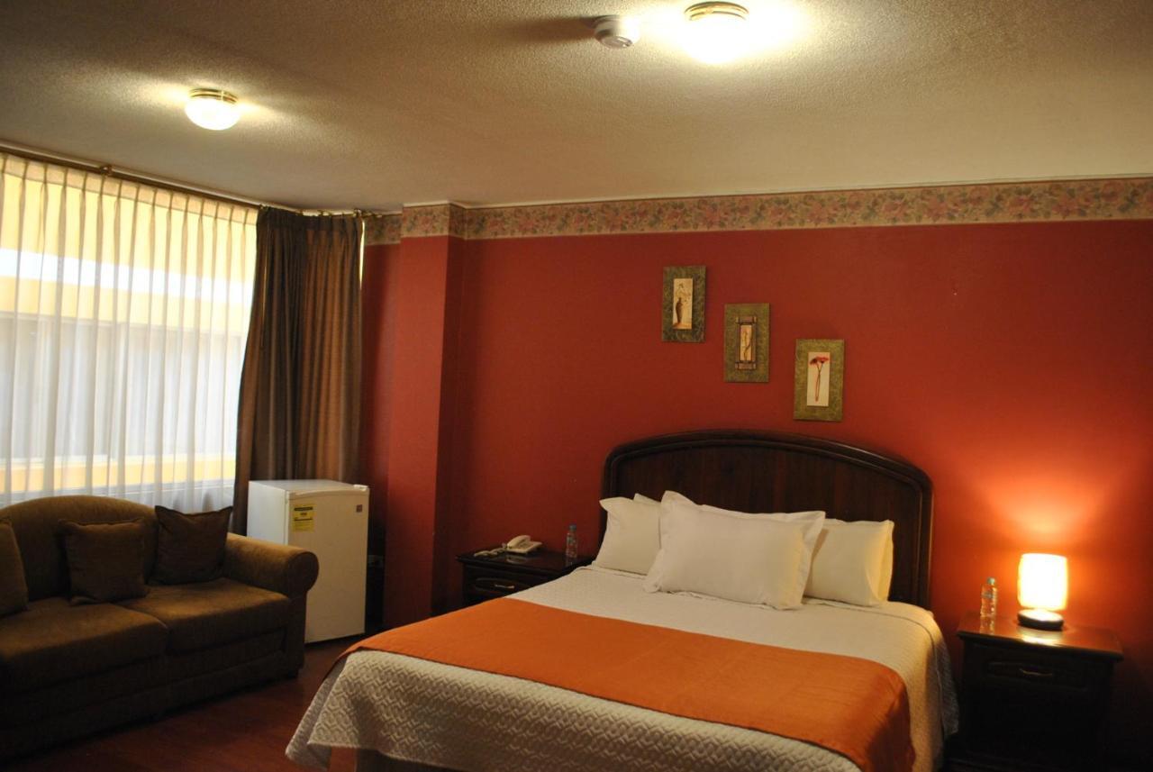 Hotel Makroz Latacunga Kültér fotó