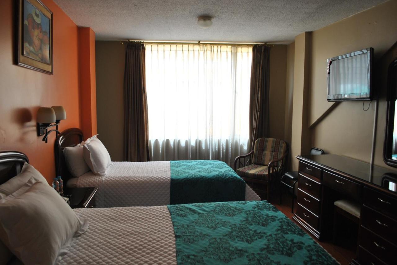 Hotel Makroz Latacunga Kültér fotó